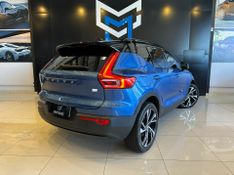 Volvo XC40 T-5 R-DESIGN 1.5 FWD (HÃ­brido) 2021/2021 CONCEPT MOTORS PASSO FUNDO / Carros no Vale