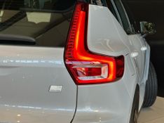 Volvo XC40 T-5 R-DESIGN 1.5 FWD (HÃ­brido) 2020/2021 CONCEPT MOTORS PASSO FUNDO / Carros no Vale