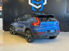Volvo XC40 T-5 R-DESIGN 1.5 FWD (HÃ­brido) 2021/2021 CONCEPT MOTORS PASSO FUNDO / Carros no Vale