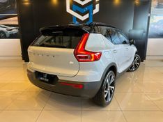 Volvo XC40 T-5 R-DESIGN 1.5 FWD (HÃ­brido) 2020/2021 CONCEPT MOTORS PASSO FUNDO / Carros no Vale