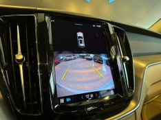 Volvo XC60 T-8 INSC EXPRESS 2.0 (HÃ­brido) 2021/2022 CONCEPT MOTORS PASSO FUNDO / Carros no Vale