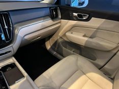 Volvo XC60 T-8 INSC EXPRESS 2.0 (HÃ­brido) 2021/2022 CONCEPT MOTORS PASSO FUNDO / Carros no Vale