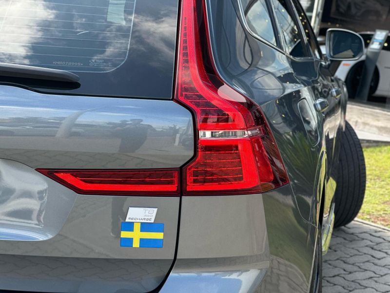Volvo XC60 T-8 INSCRIPTION 2.0 (HÃ­brido) 2021/2021 CONCEPT MOTORS PASSO FUNDO / Carros no Vale