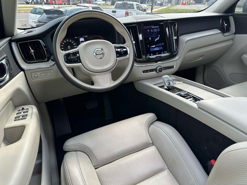 Volvo XC60 T-8 INSCRIPTION 2.0 (HÃ­brido) 2021/2021 CONCEPT MOTORS PASSO FUNDO / Carros no Vale