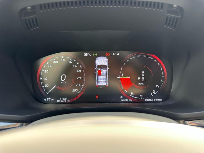 Volvo XC60 T-8 INSCRIPTION 2.0 (HÃ­brido) 2021/2021 CONCEPT MOTORS PASSO FUNDO / Carros no Vale