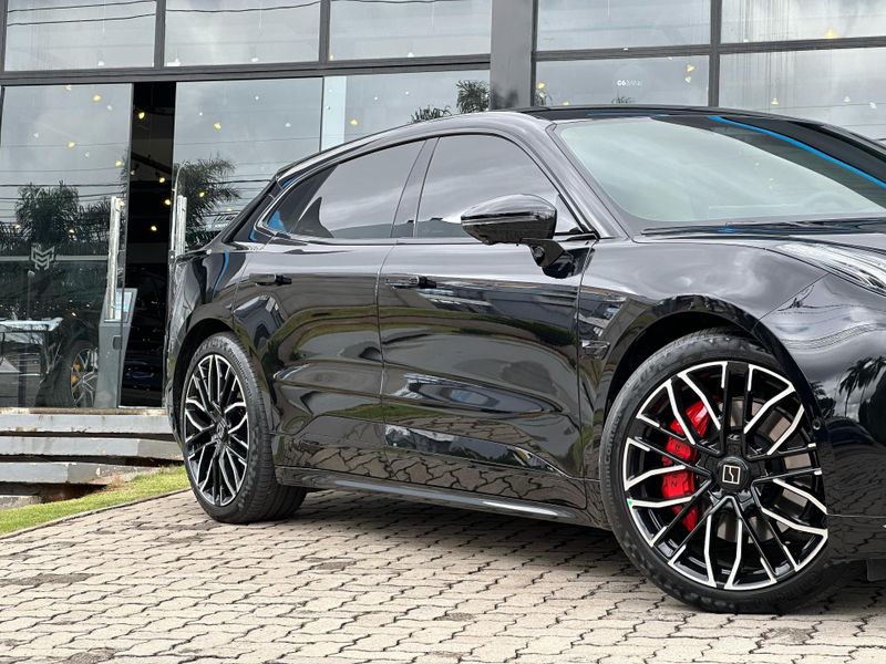 Zeekr 001 100 KW ELÃTRICO FLAGSHIP AWD 2024/2025 CONCEPT MOTORS PASSO FUNDO / Carros no Vale