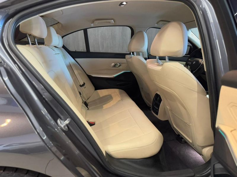 BMW 320i Sport Turbo 2.0 2019/2020 ENZO MULTIMARCAS CAXIAS DO SUL / Carros no Vale