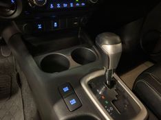 Toyota Hilux / CDSRVA4FD 2016/2016 ENZO MULTIMARCAS CAXIAS DO SUL / Carros no Vale