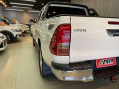 Toyota Hilux / CDSRVA4FD 2016/2016 ENZO MULTIMARCAS CAXIAS DO SUL / Carros no Vale