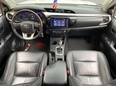 Toyota Hilux / CDSRVA4FD 2016/2016 ENZO MULTIMARCAS CAXIAS DO SUL / Carros no Vale