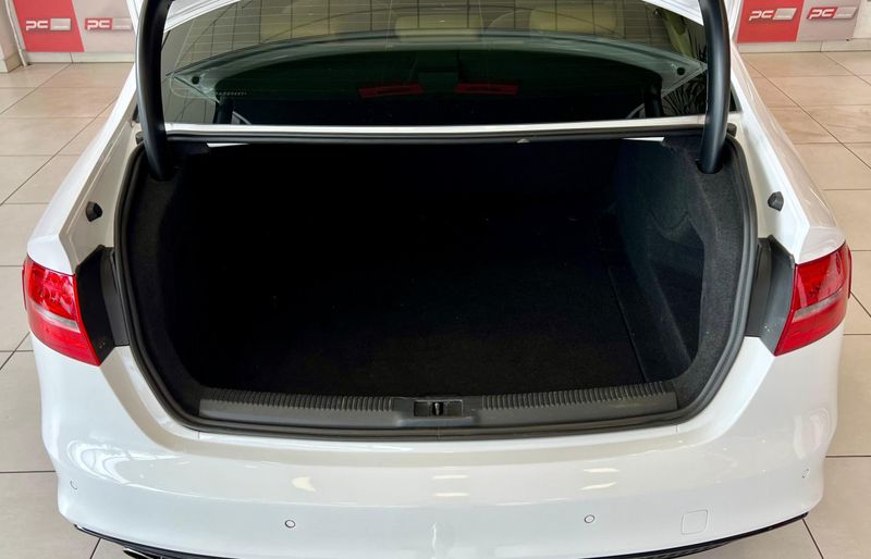 Audi A4 Ambiente 2.0 TFSI 190cv S Tronic 2015/2016 PC VEÍCULOS SANTA CRUZ DO SUL / Carros no Vale