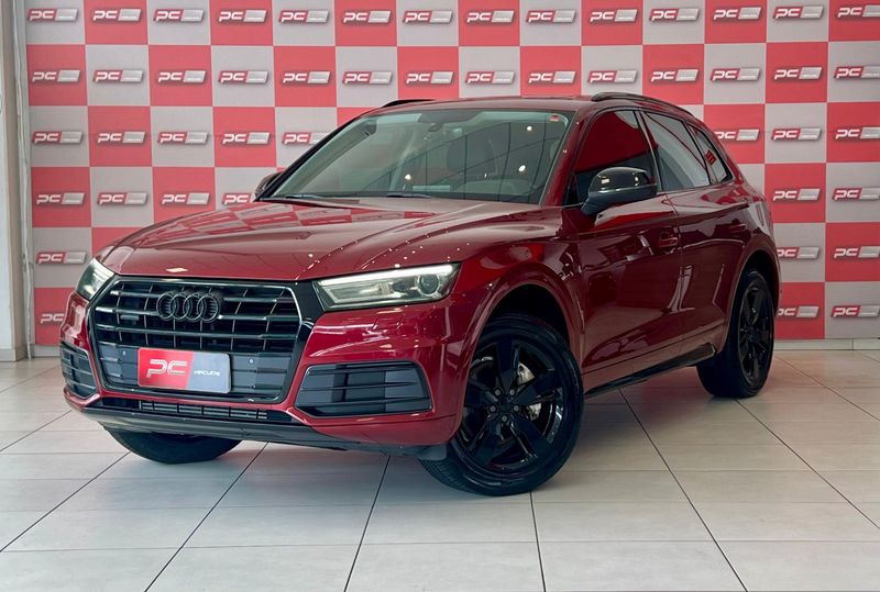 Audi Q5 Ambiente 2.0 TFSI Quattro S Tronic 2017/2018 PC VEÍCULOS SANTA CRUZ DO SUL / Carros no Vale