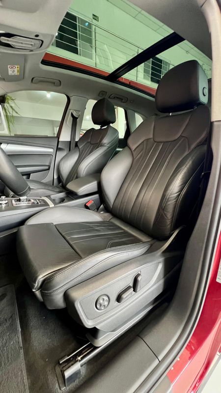 Audi Q5 Ambiente 2.0 TFSI Quattro S Tronic 2017/2018 PC VEÍCULOS SANTA CRUZ DO SUL / Carros no Vale