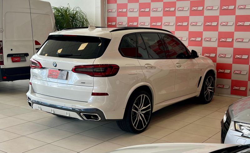 BMW X5 XDRIVE 30d M Sport 3.0 265cv Dies 2019/2020 PC VEÍCULOS SANTA CRUZ DO SUL / Carros no Vale