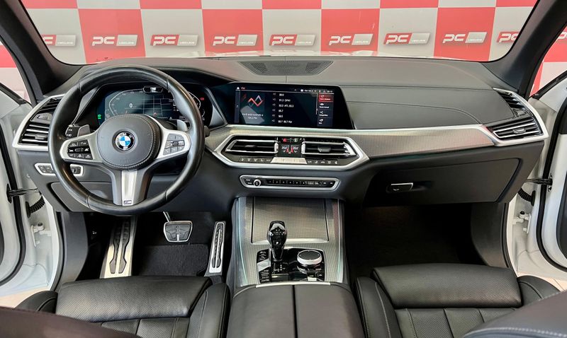 BMW X5 XDRIVE 30d M Sport 3.0 265cv Dies 2019/2020 PC VEÍCULOS SANTA CRUZ DO SUL / Carros no Vale