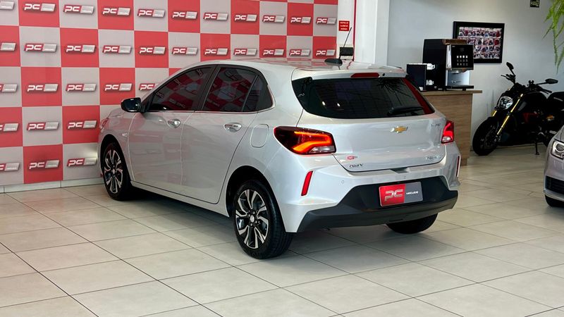 CHEVROLET ONIX HATCH PREM 1.0 12V TB 2023/2023 PC VEÍCULOS SANTA CRUZ DO SUL / Carros no Vale