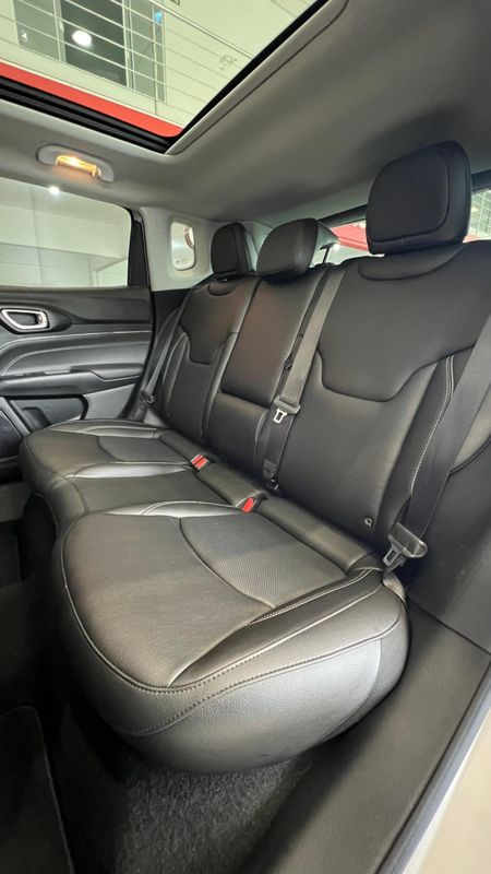Jeep COMPASS S 1.3 TB 4XE (Híbrido) 2022/2022 PC VEÍCULOS SANTA CRUZ DO SUL / Carros no Vale