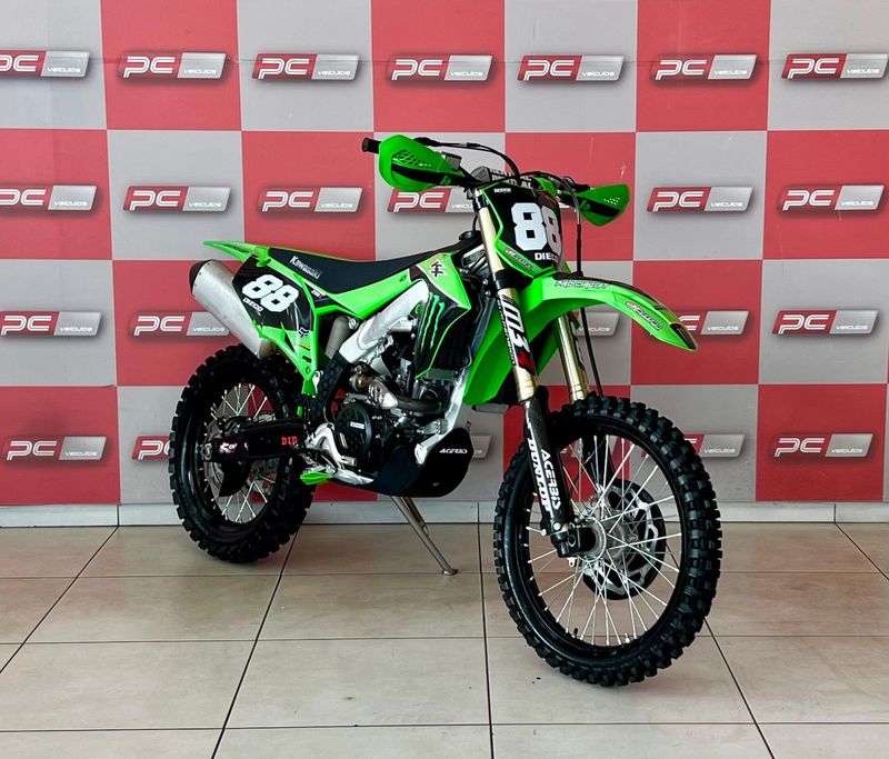 KAWASAKI KX 250/ 250 F 2023/2023 PC VEÍCULOS SANTA CRUZ DO SUL / Carros no Vale