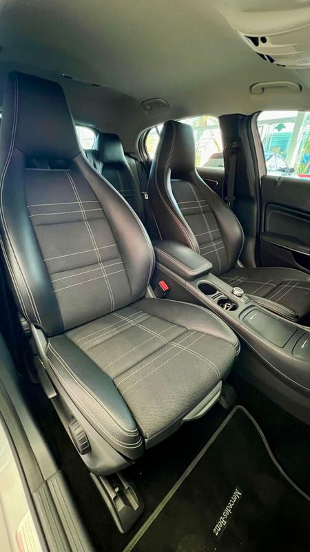 Mercedes-Benz GLA 200 Advance 1.6/ TB 16V 2017/2017 PC VEÍCULOS SANTA CRUZ DO SUL / Carros no Vale