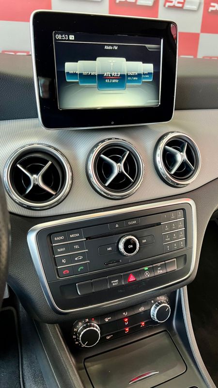 Mercedes-Benz GLA 200 Advance 1.6/ TB 16V 2017/2017 PC VEÍCULOS SANTA CRUZ DO SUL / Carros no Vale