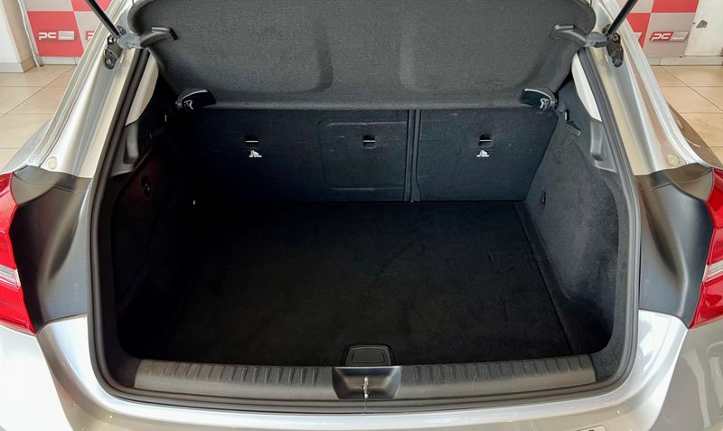 Mercedes-Benz GLA 200 Advance 1.6/ TB 16V 2017/2017 PC VEÍCULOS SANTA CRUZ DO SUL / Carros no Vale
