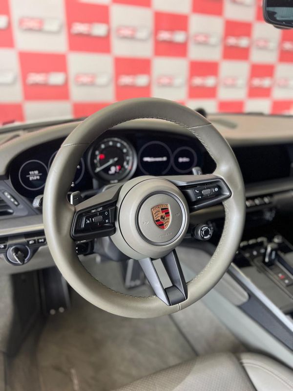 Porsche 911 Carrera S Coupe 3.0 (991/992) 2020/2020 PC VEÍCULOS SANTA CRUZ DO SUL / Carros no Vale