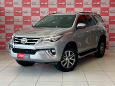 Toyota Hilux SW4 SRX 4×4 2.8 TDI 16V Dies 2019/2020 PC VEÍCULOS SANTA CRUZ DO SUL / Carros no Vale