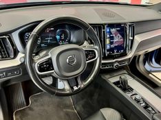 Volvo XC 60 T-8 HÍBRIDO R-DESIGN 2.0 2019/2020 PC VEÍCULOS SANTA CRUZ DO SUL / Carros no Vale