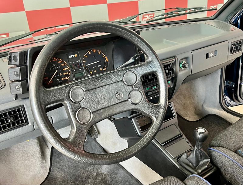 VOLKSWAGEN Gol GTi 2.0 1989/1989 PC VEÍCULOS SANTA CRUZ DO SUL / Carros no Vale