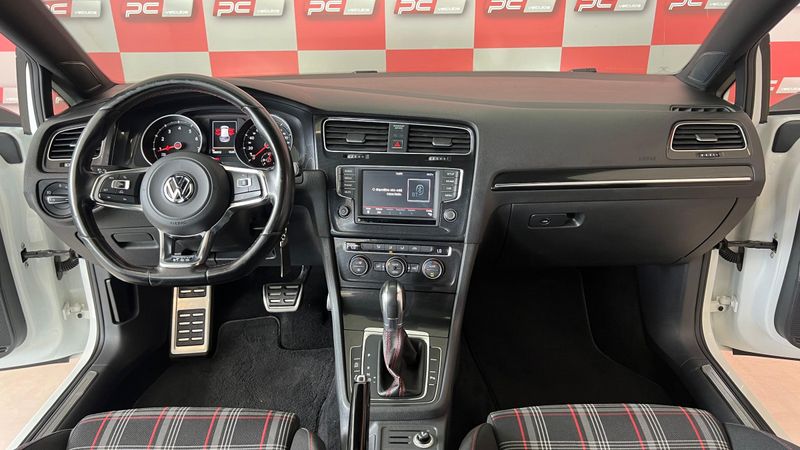 VOLKSWAGEN Golf GTi 2.0 TSI 220cv 2016/2016 PC VEÍCULOS SANTA CRUZ DO SUL / Carros no Vale