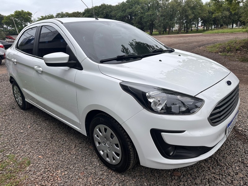 FORD KA 1.5 SE SEDAN 12V 2020/2021 MENEGHINI VEÍCULOS ARROIO DO MEIO / Carros no Vale