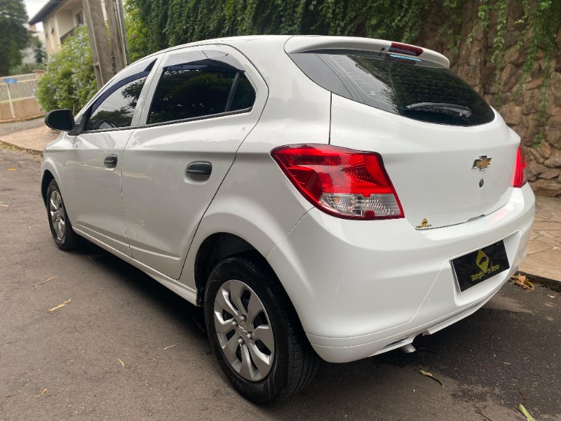 CHEVROLET ONIX 1.0 JOY 2017/2018 ESTAÇÃO DO CARRO ESTRELA / Carros no Vale