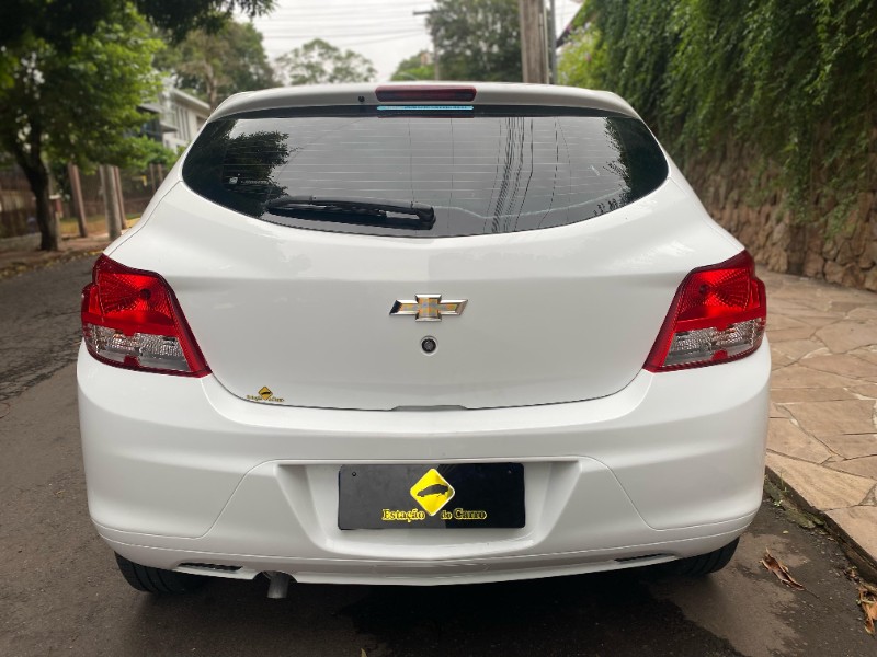CHEVROLET ONIX 1.0 JOY 2017/2018 ESTAÇÃO DO CARRO ESTRELA / Carros no Vale