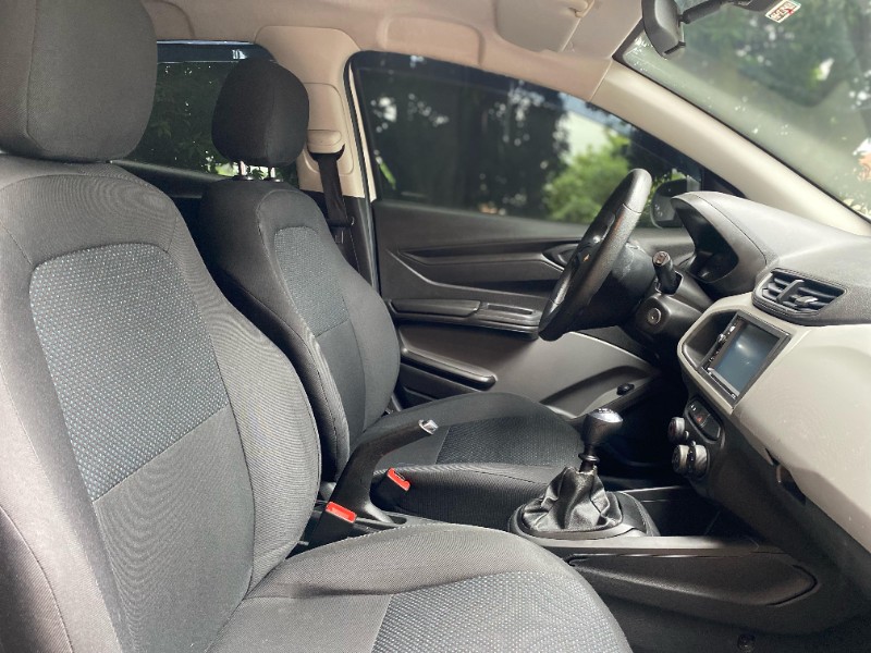 CHEVROLET ONIX 1.0 JOY 2017/2018 ESTAÇÃO DO CARRO ESTRELA / Carros no Vale