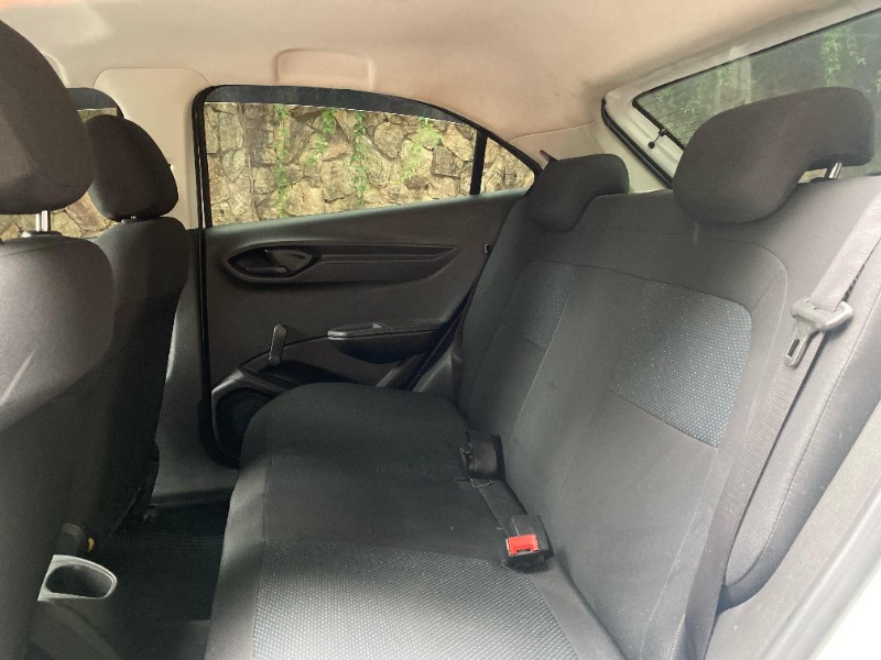 CHEVROLET ONIX 1.0 JOY 2017/2018 ESTAÇÃO DO CARRO ESTRELA / Carros no Vale