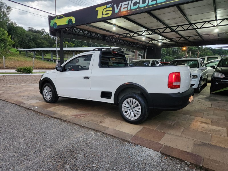 VOLKSWAGEN SAVEIRO ROBUST 1.6 8V CS 2021/2022 TS VEÍCULOS ANTA GORDA / Carros no Vale