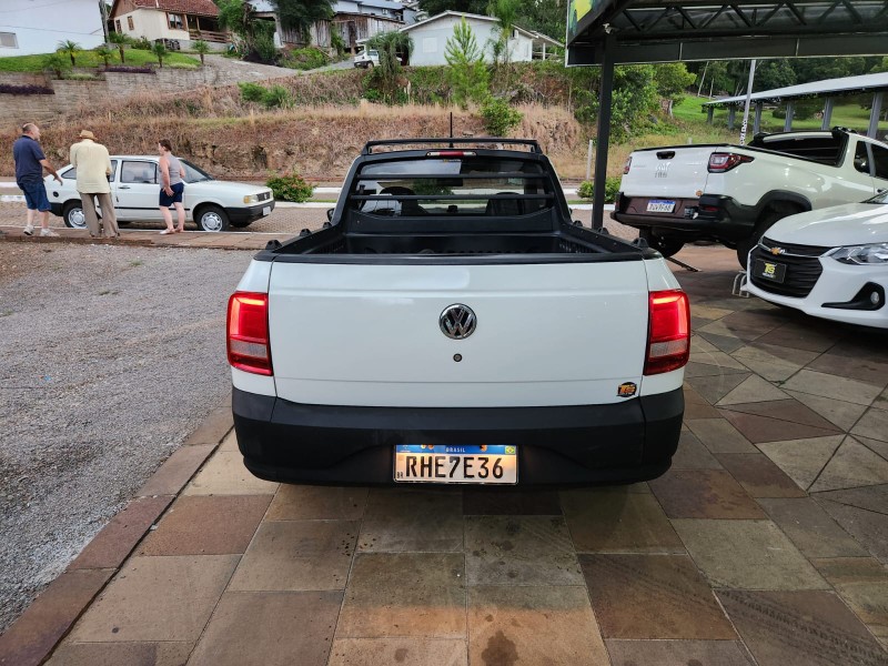 VOLKSWAGEN SAVEIRO ROBUST 1.6 8V CS 2021/2022 TS VEÍCULOS ANTA GORDA / Carros no Vale