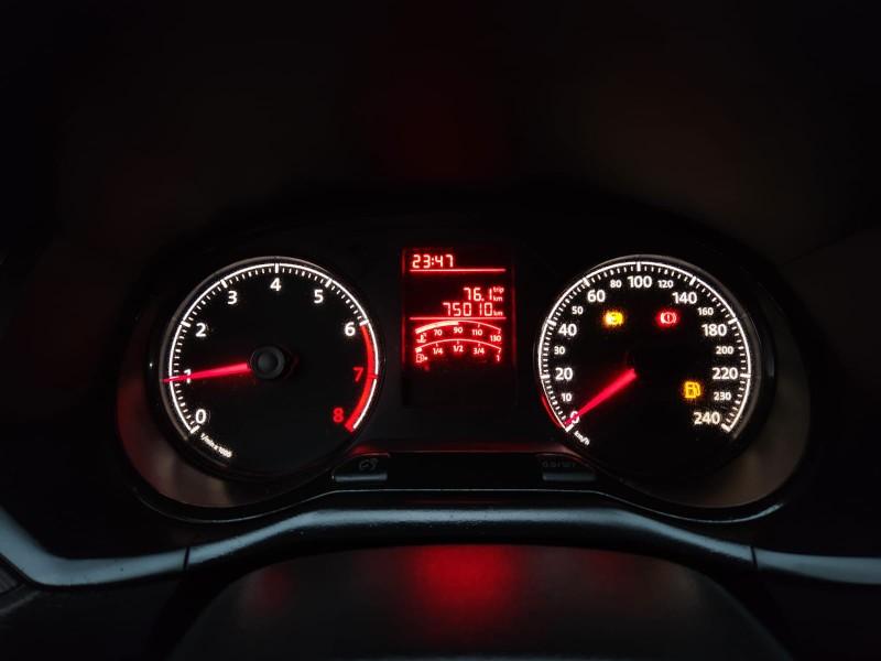 VOLKSWAGEN SAVEIRO ROBUST 1.6 8V CS 2021/2022 TS VEÍCULOS ANTA GORDA / Carros no Vale