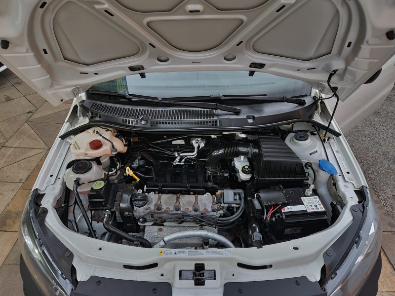 VOLKSWAGEN SAVEIRO ROBUST 1.6 8V CS 2021/2022 TS VEÍCULOS ANTA GORDA / Carros no Vale
