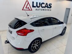 FORD FOCUS TITA/TITA PLUS 2.0 2016/2016 LUCAS AUTOMÓVEIS BOM RETIRO DO SUL / Carros no Vale