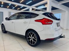 FORD FOCUS TITA/TITA PLUS 2.0 2016/2016 LUCAS AUTOMÓVEIS BOM RETIRO DO SUL / Carros no Vale