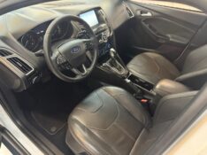FORD FOCUS TITA/TITA PLUS 2.0 2016/2016 LUCAS AUTOMÓVEIS BOM RETIRO DO SUL / Carros no Vale