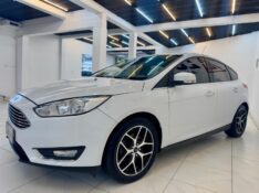FORD FOCUS TITA/TITA PLUS 2.0 2016/2016 LUCAS AUTOMÓVEIS BOM RETIRO DO SUL / Carros no Vale