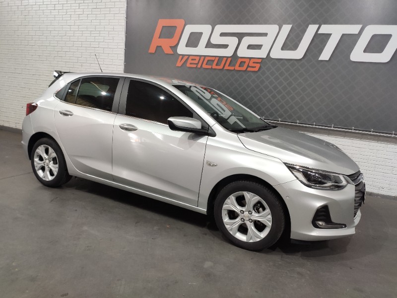 CHEVROLET ONIX PREMIER 2 2020/2020 ROSAUTO VEÍCULOS VENÂNCIO AIRES / Carros no Vale