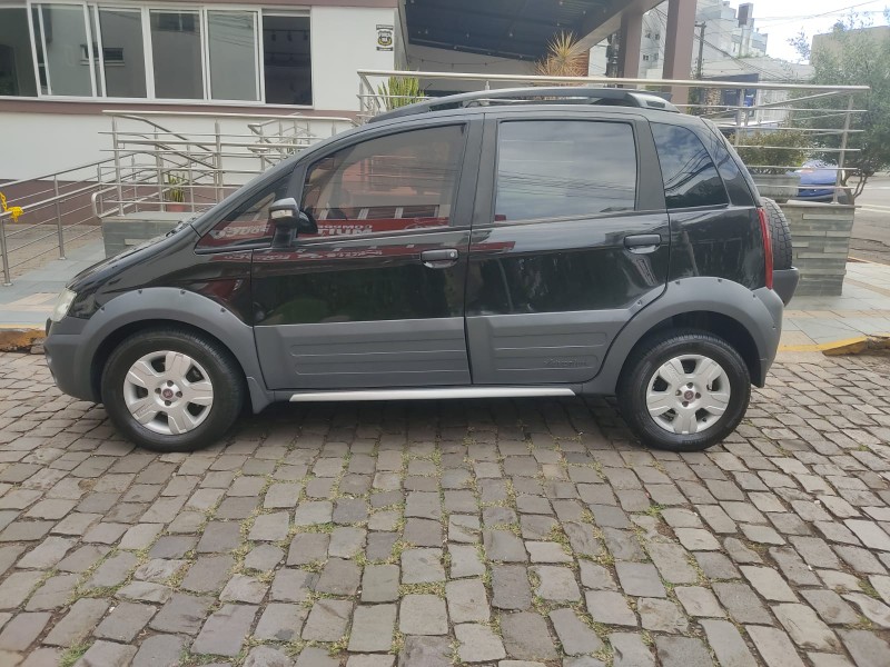 FIAT IDEA ADVENTURE LOCKER 1.8 2009/2010 ALTERNATIVA VEÍCULOS LAJEADO / Carros no Vale