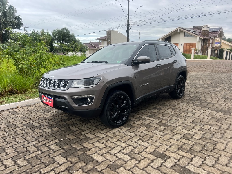 JEEP COMPASS 2.0 LONGITUDE 4X4 2021/2021 ELY AUTOMÓVEIS LAJEADO / Carros no Vale