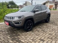 JEEP COMPASS 2.0 LONGITUDE 4X4 2021/2021 ELY AUTOMÓVEIS LAJEADO / Carros no Vale