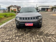 JEEP COMPASS 2.0 LONGITUDE 4X4 2021/2021 ELY AUTOMÓVEIS LAJEADO / Carros no Vale