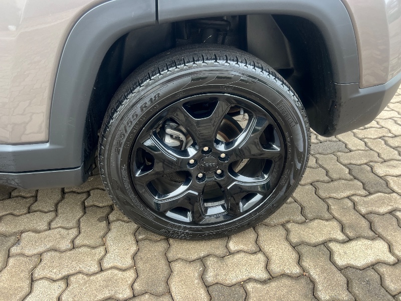 JEEP COMPASS 2.0 LONGITUDE 4X4 2021/2021 ELY AUTOMÓVEIS LAJEADO / Carros no Vale