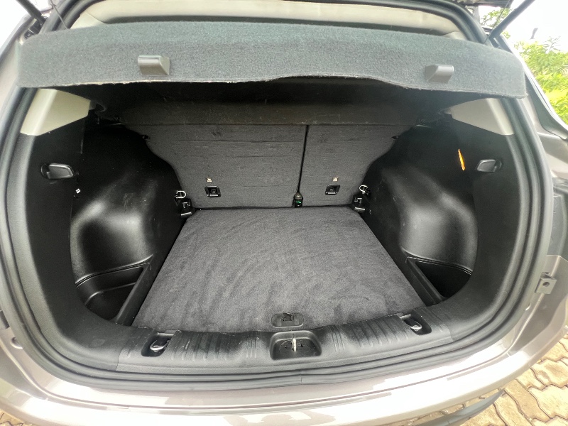 JEEP COMPASS 2.0 LONGITUDE 4X4 2021/2021 ELY AUTOMÓVEIS LAJEADO / Carros no Vale
